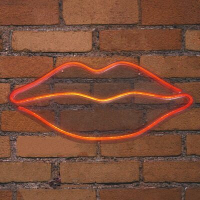 EL131319 | EL131319|NEON LED STRIPS LIPS neon@backboard|USB ΚΑΛΩΔΙΟ 1mt|5V|610x15x290|{enjoysimplicity}™